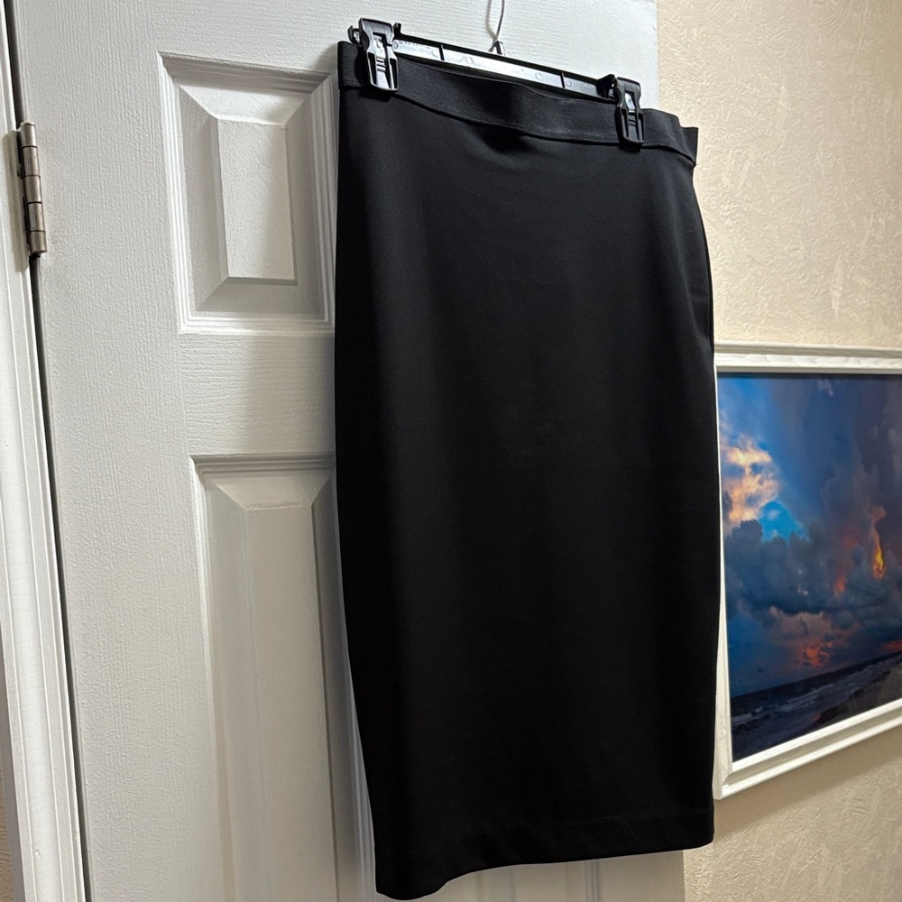 Like new elegant Black Pencil Skirt
